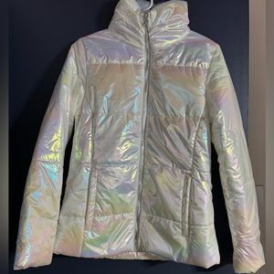 NWT New Balance Puffer Tech Jacket, Quilted White Iridescent/Rainbow, SMALL.